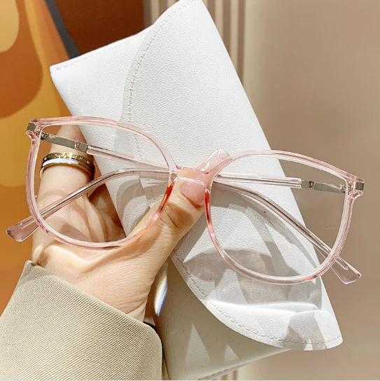 2026 New Women's Large Frame Photochromic Reading Glasses